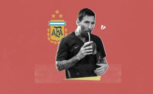 ليونيل ميسي يتناول المتة الأرجنتيني